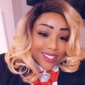 Meet your Posher, Veronica